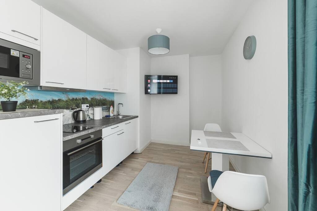 Golden Gate Apartment *